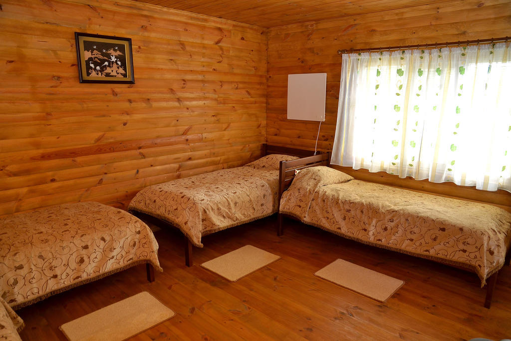 Slavutich Hotel Nova Kakhovka Room photo